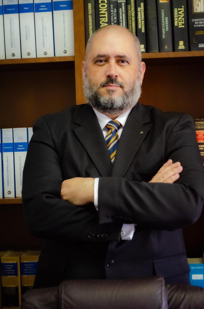 Dr. Alexandre Ribeiro Veiga - Advogado de Família e Sucessões em São Paulo